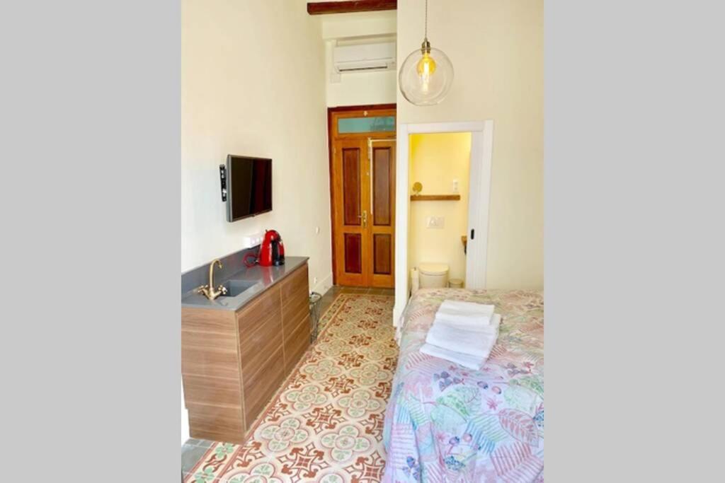 锡切斯Cozy Studio With Balcony In The Best Place公寓 外观 照片